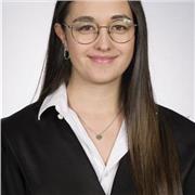 Me defino como una maestra responsable, inquieta y con ganas de ayudar en todo lo posible a alumnos de E.I, E.P y ESO